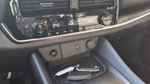 NISSAN Qashqai 1.5 VC-T Tekna