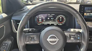 NISSAN Qashqai 1.5 VC-T Tekna