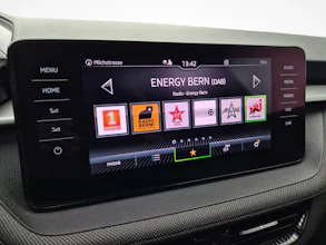 https://vehicle.imgix.net/4505080/3e2e5d01-ebe7-4e02-b807-5a0d50fc11b0.jpg