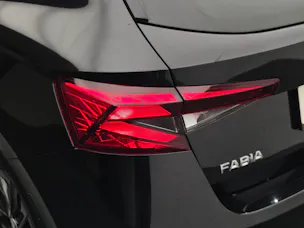 SKODA Fabia 1.0 TSI Ambition DSG