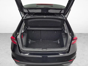 https://vehicle.imgix.net/4505080/ba50c8ac-6662-4d9e-afdd-a02c01cb7050.jpg