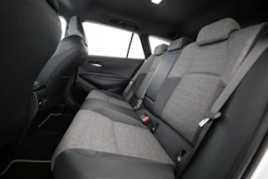 Fahrzeugbild TOYOTA Corolla Touring Sports 1.8 HSD Trend