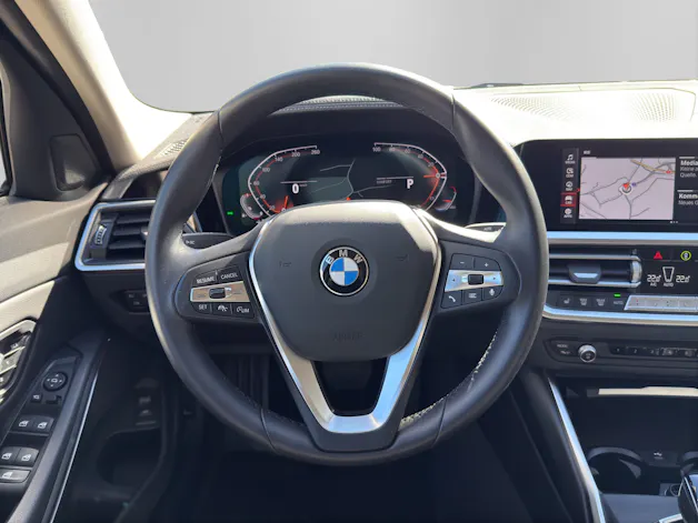 BMW 330i Touring xDrive
