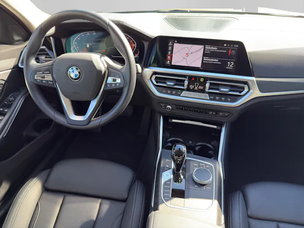 BMW 330i Touring xDrive