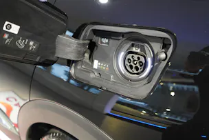 PEUGEOT 3008 1.6 Plug-in Hybrid4 GT