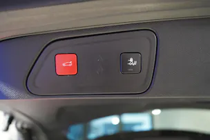 PEUGEOT 3008 1.6 Plug-in Hybrid4 GT