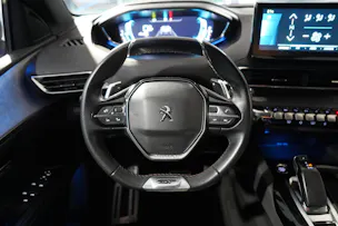 PEUGEOT 3008 1.6 Plug-in Hybrid4 GT