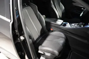 PEUGEOT 3008 1.6 Plug-in Hybrid4 GT
