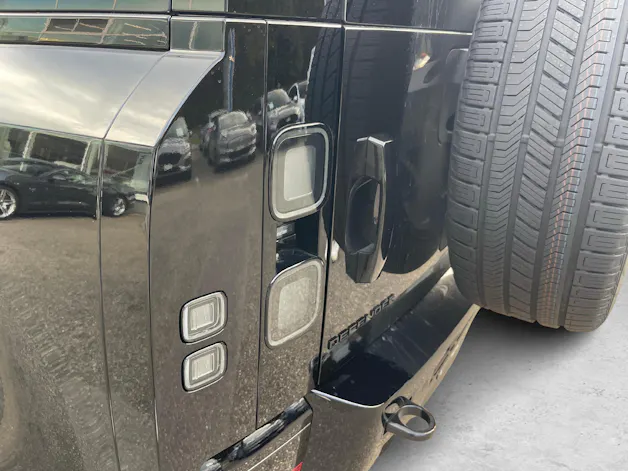 Land Rover Defender 110 3.0 D I6 350 X-Dynamic HSE