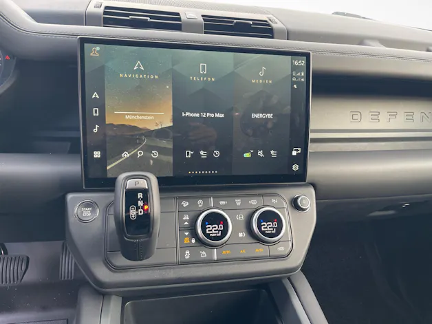 Land Rover Defender 110 3.0 D I6 350 X-Dynamic HSE