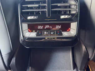 BMW iX xDrive60