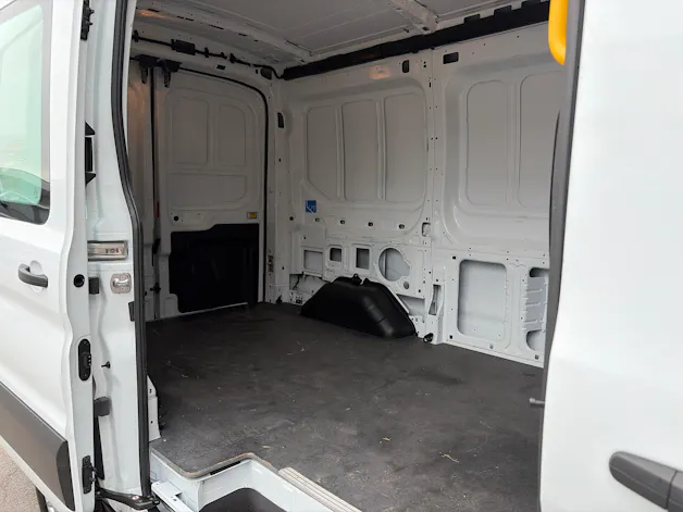 FORD E-Transit Van 350 L2H2 68kWh Trend