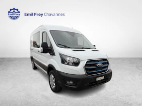 https://vehicle.imgix.net/4505455/8bf536c3-de4d-43dd-9bba-1e3a208df397.jpg