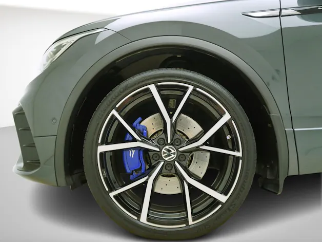 VW Tiguan 2.0 TSI DSG R-Performance (Akrapovic)