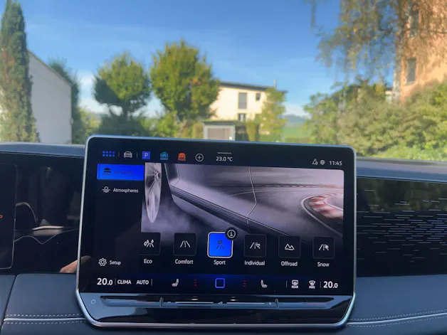 VW Tiguan 2.0 TDI SCR Elegance DSG 4motion