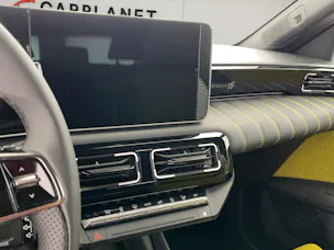 RENAULT R5 E-Tech Comfort Range iconic five