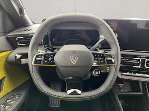 RENAULT R5 E-Tech Comfort Range iconic five