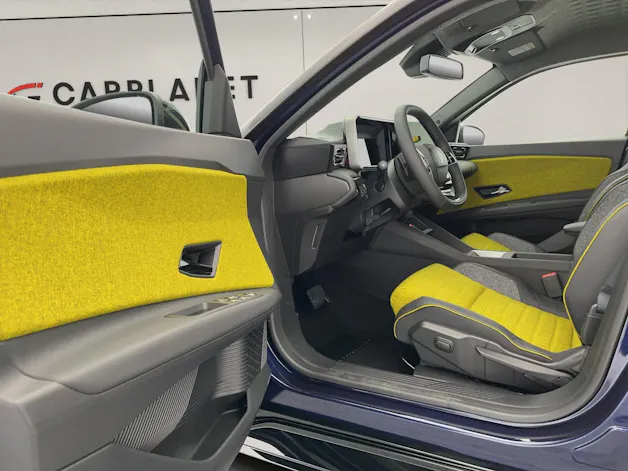 RENAULT R5 E-Tech Comfort Range iconic five