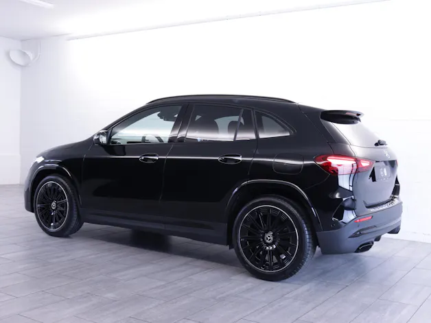 MERCEDES-BENZ GLA-Klasse GLA 200 Night Star AMG Line