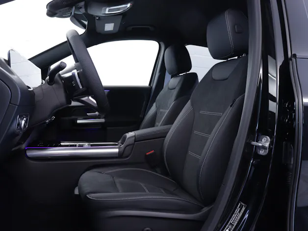 MERCEDES-BENZ GLA-Klasse GLA 200 Night Star AMG Line