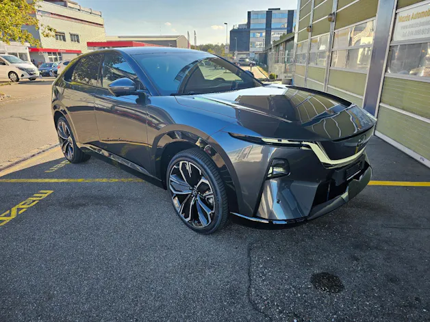 MAZDA CX-6e Takumi