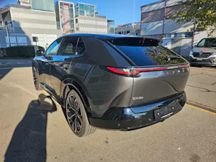 MAZDA CX-6e Takumi