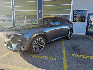 MAZDA CX-6e Takumi