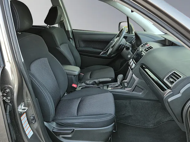 Subaru Forester Station 2.0 Swiss Plus