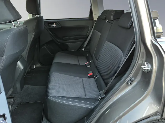 Subaru Forester Station 2.0 Swiss Plus