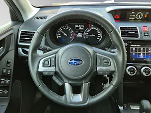 Subaru Forester Station 2.0 Swiss Plus