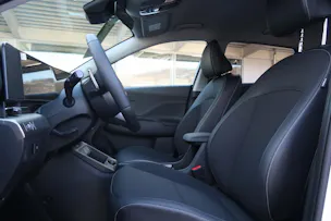 HYUNDAI Kona 65,4 kWh Electric NEW Amplia