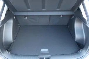 HYUNDAI Kona 65,4 kWh Electric NEW Amplia