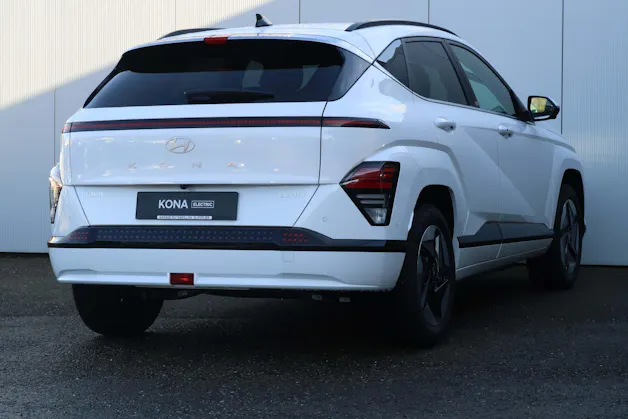 HYUNDAI Kona 65,4 kWh Electric NEW Amplia
