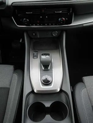 NISSAN Qashqai 1.3 DIG-T N-Connecta 4x4