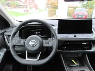 NISSAN Qashqai 1.3 DIG-T N-Connecta 4x4