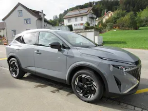 NISSAN Qashqai 1.3 DIG-T N-Connecta 4x4
