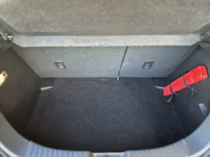 MAZDA 2 1.5 90cv Ambition Plus (crochet)