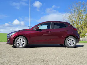 MAZDA 2 1.5 90cv Ambition Plus (crochet)
