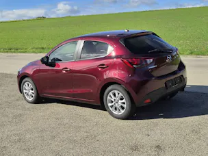 MAZDA 2 1.5 90cv Ambition Plus (crochet)