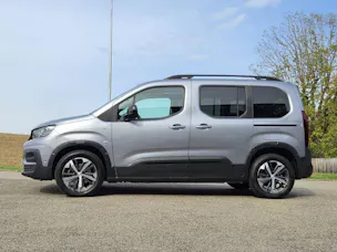 PEUGEOT Rifter 1.2 130cv GT automatique - crochet)