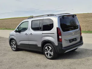PEUGEOT Rifter 1.2 130cv GT automatique - crochet)