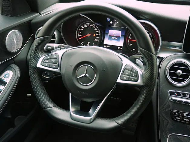 MERCEDES-BENZ C-Klasse C 250 d Swiss Star AMG Line 4matic Kombi