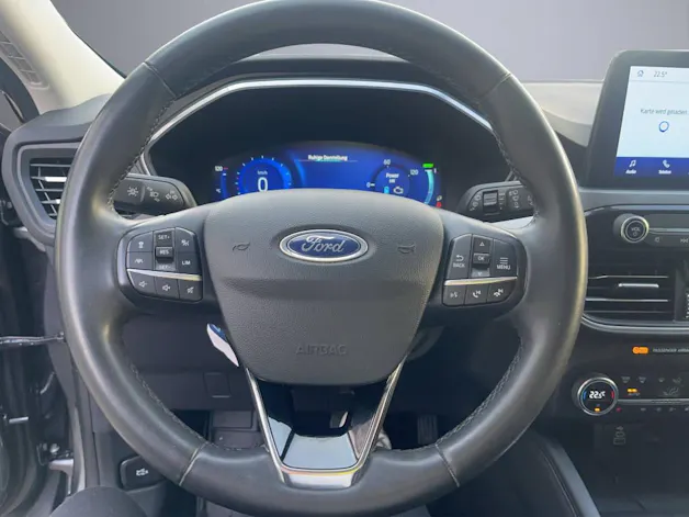 FORD Kuga 2.5 Hybrid Titanium X 4x4