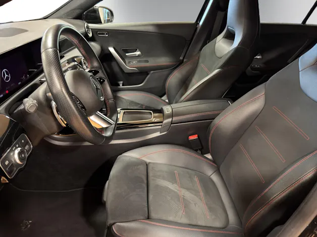 MERCEDES-BENZ A 200 AMG Line 7G-DCT