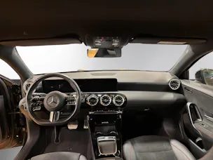 MERCEDES-BENZ A 200 AMG Line 7G-DCT
