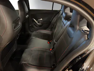 MERCEDES-BENZ A 200 AMG Line 7G-DCT