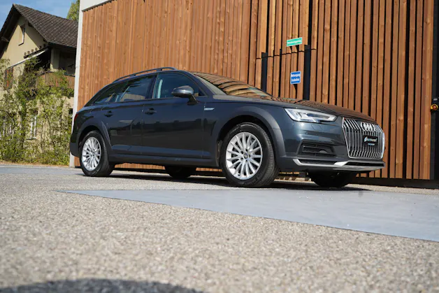 AUDI A4 ALLROAD 2.0 TFSI QUATTRO S-TRONIC l 251 PS