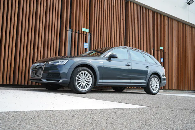 AUDI A4 ALLROAD 2.0 TFSI QUATTRO S-TRONIC l 251 PS