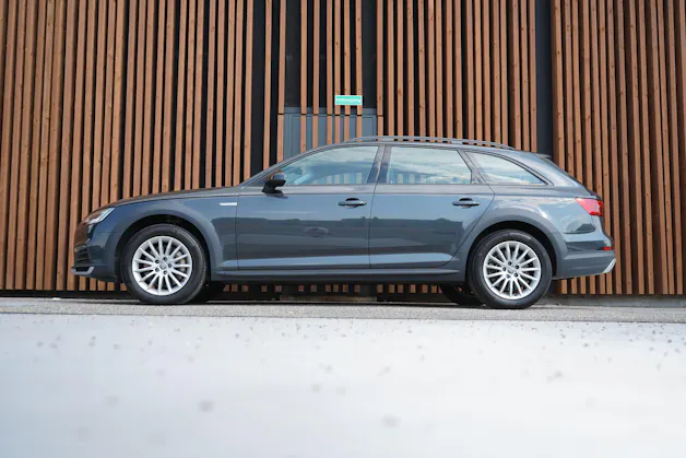 AUDI A4 ALLROAD 2.0 TFSI QUATTRO S-TRONIC l 251 PS