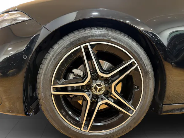MERCEDES-BENZ A 200 AMG Line 7G-DCT